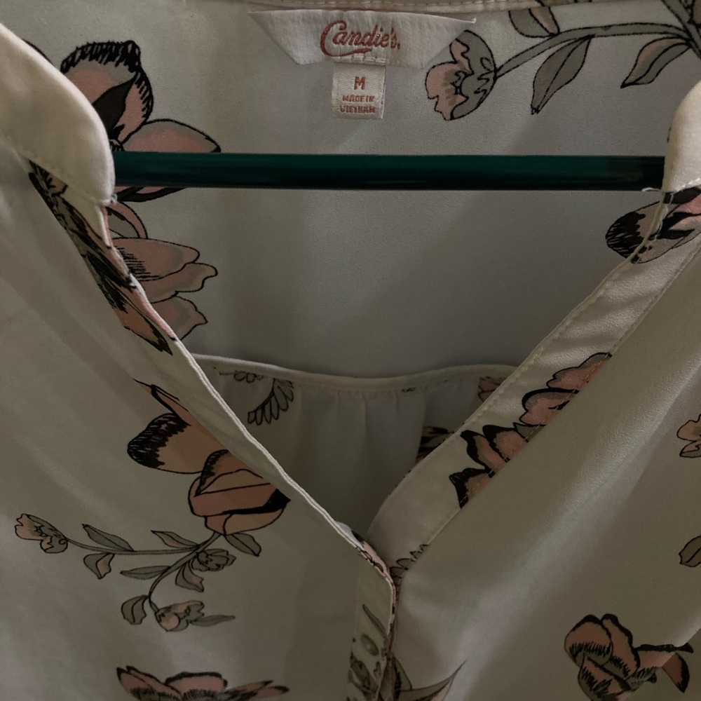 Candie's Pink and Black Floral top